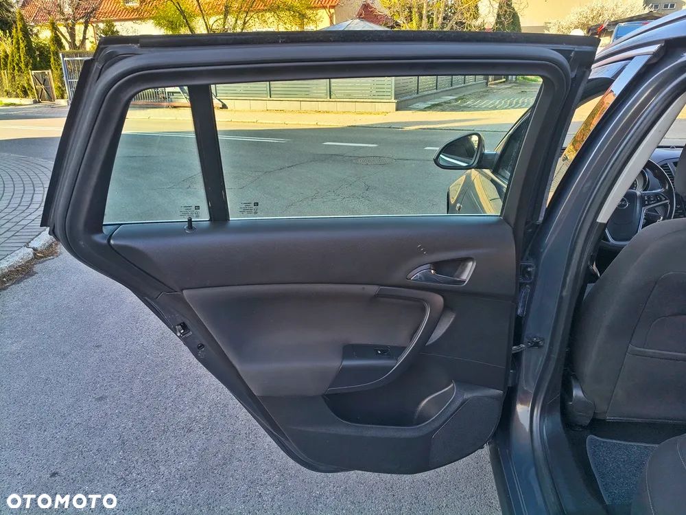 Opel Insignia 2.0 CDTI - 18