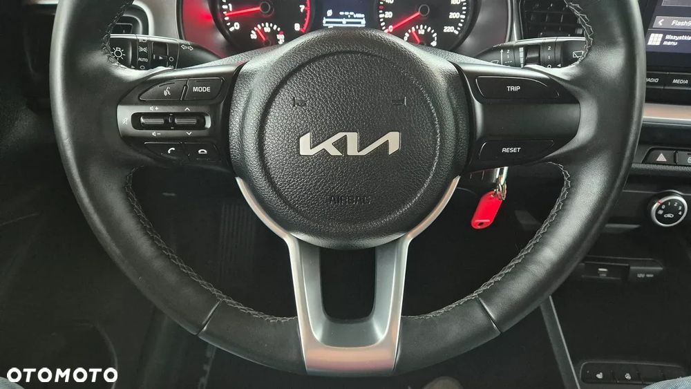Kia Stonic 1.2 L - 11