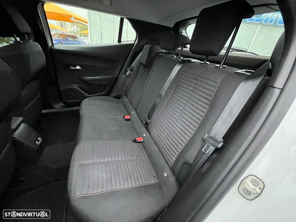 Peugeot e-2008 50 kWh Active Pack - 47