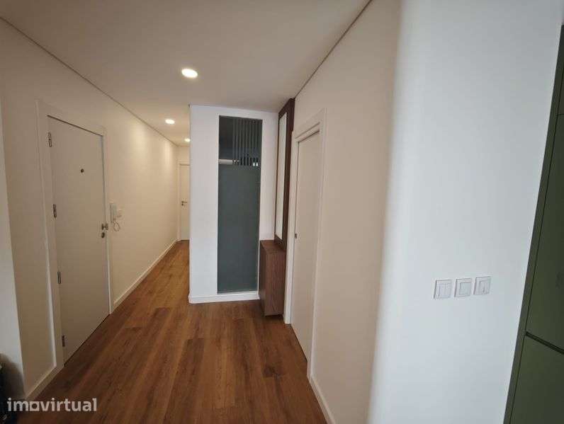 Venda de Apartamento T2 - Grande imagem: 3/12
