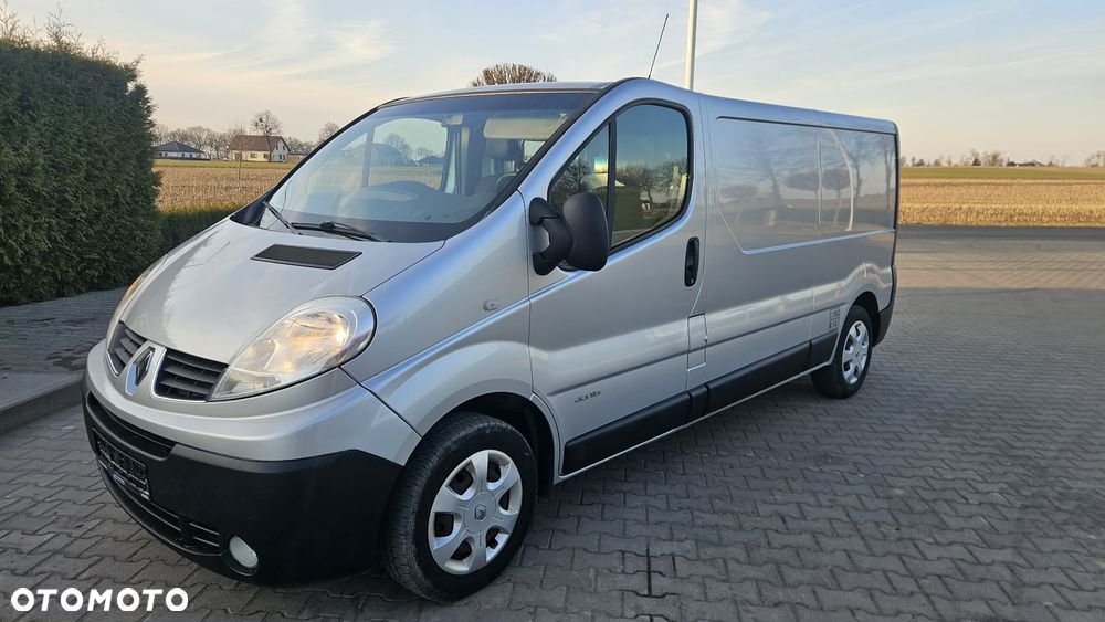 Renault Trafic - 1