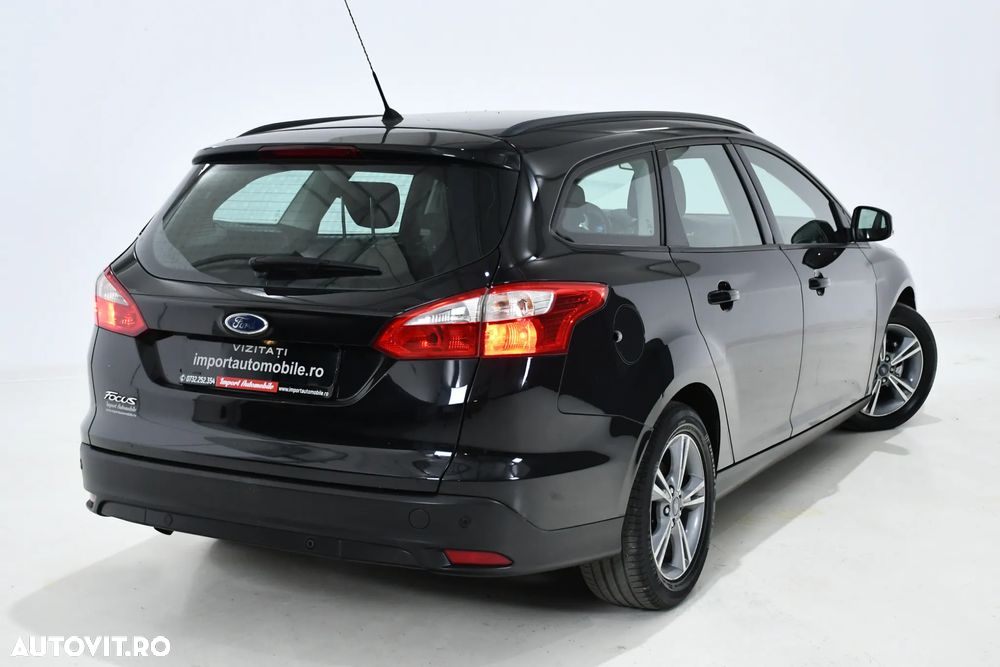 Ford Focus Turnier 1.6 TDCi DPF Titanium - 10