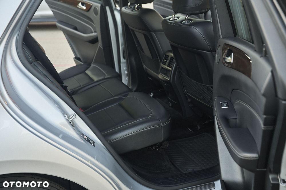 Mercedes-Benz ML 350 4Matic 7G-TRONIC - 27