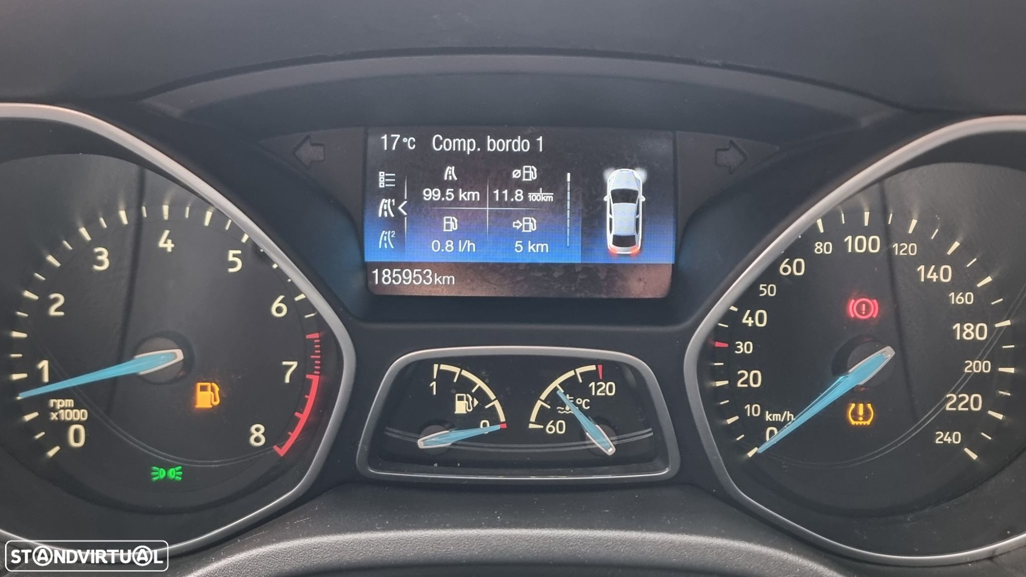 Ford Focus 1.0 SCTi Titanium - 28