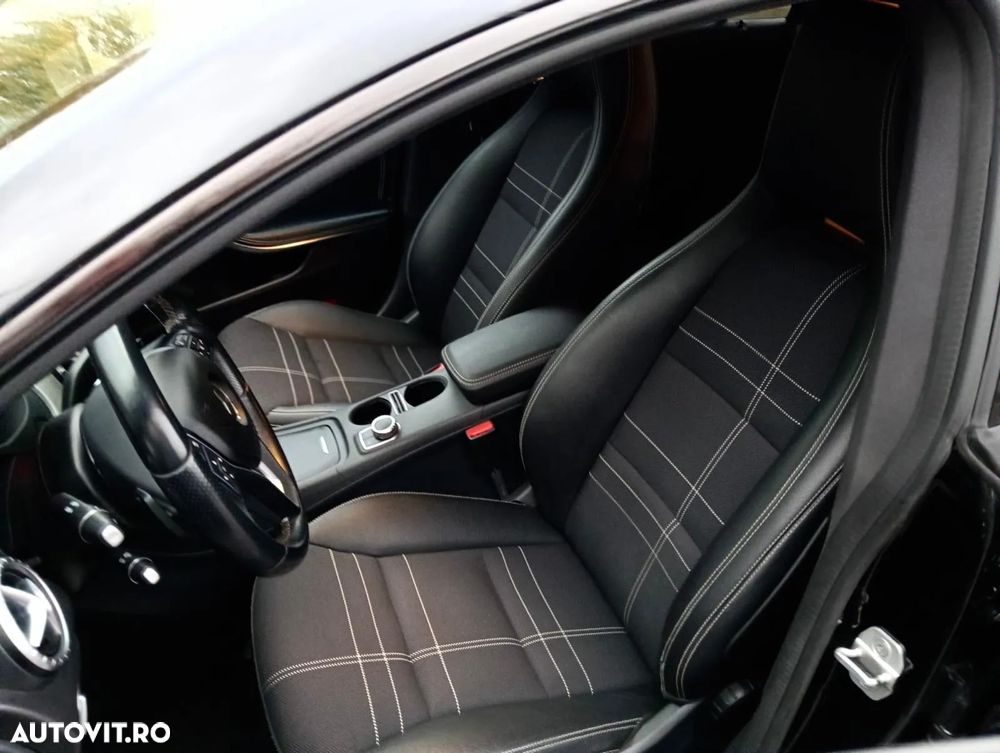 Mercedes-Benz CLA Shooting Brake 220 d 7G-DCT AMG Line - 2