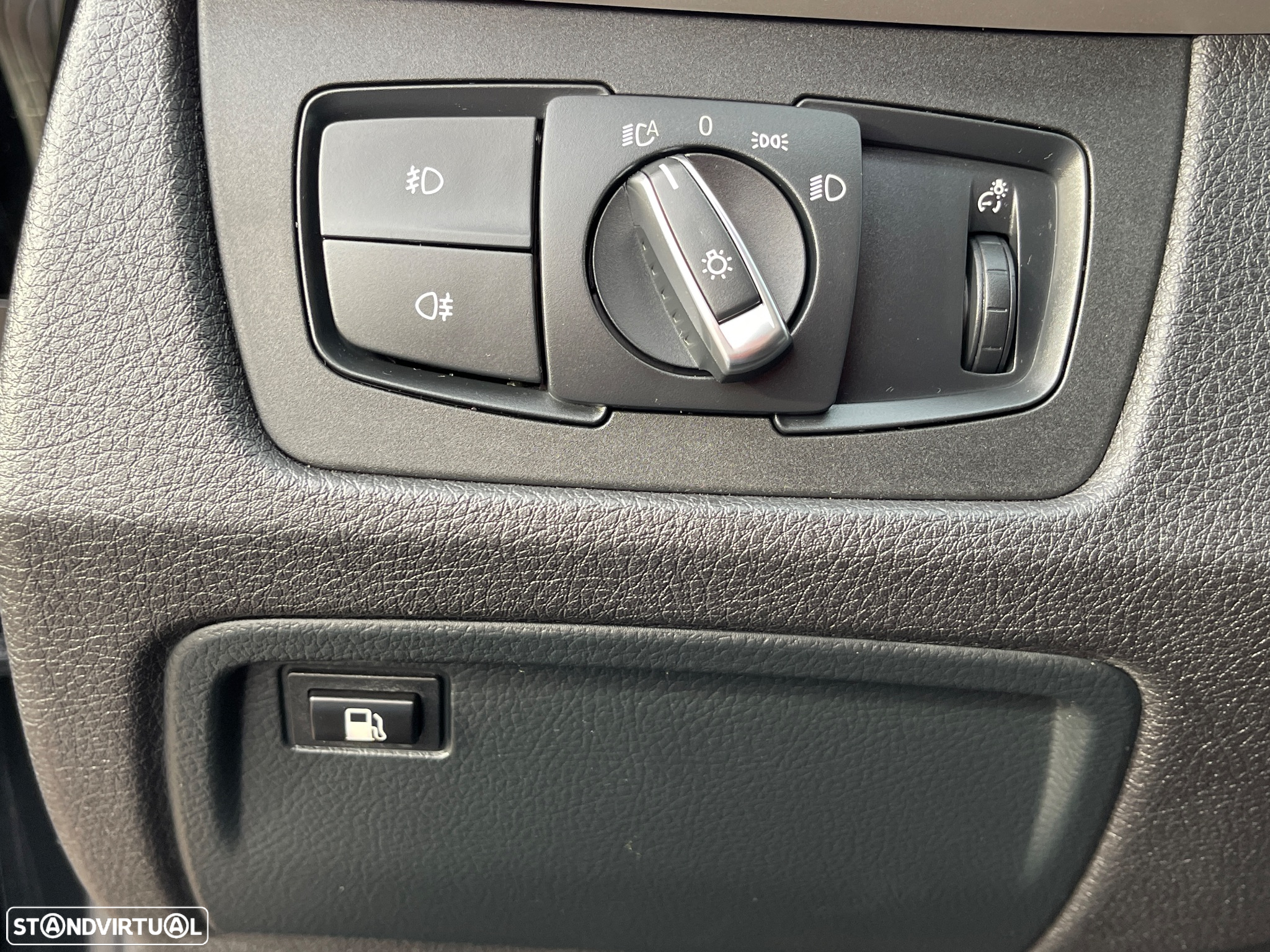 BMW 330 e iPerformance Advantage - 9