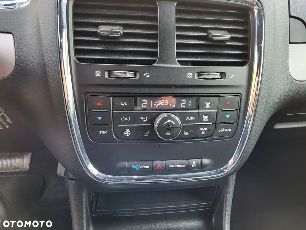 Dodge Grand Caravan - 15