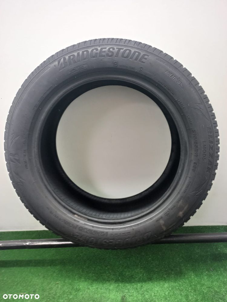 Opony zimowe 215/55/17 Bridgestone Blizzak LM005 - 8