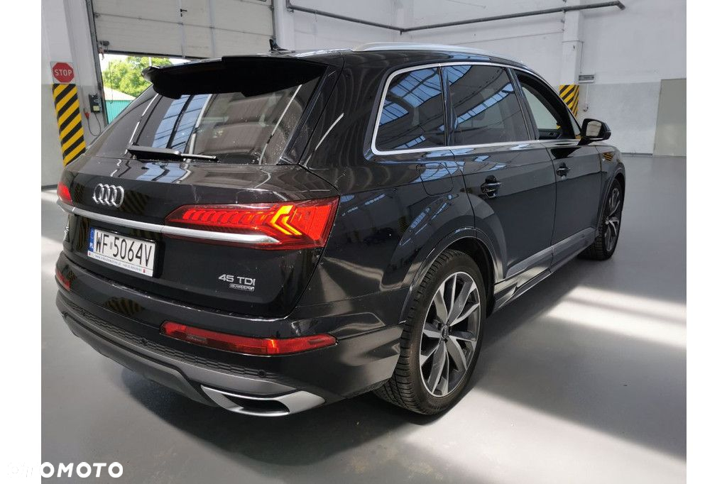 Audi Q7 - 2