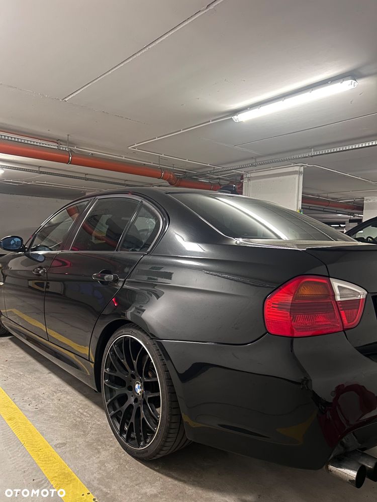 BMW Seria 3 325i - 4