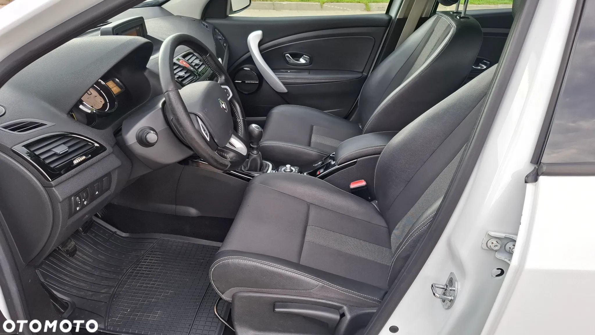 Renault Megane 1.4 16V TCE Bose Edition - 8