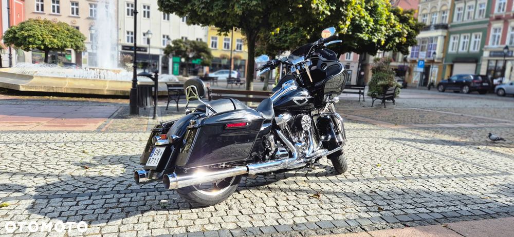 Harley-Davidson Touring Road Glide - 4