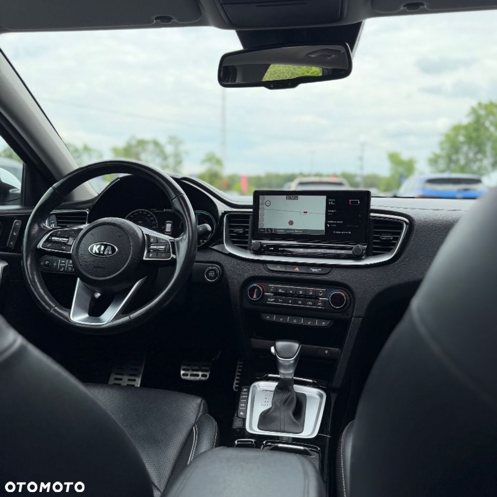 Kia Ceed - 29