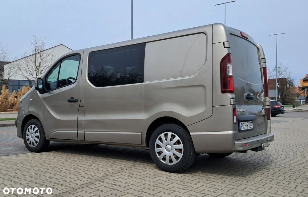 Opel Vivaro - 8