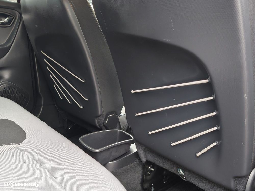 Renault Captur dCi 90 EDC Dynamique - 22