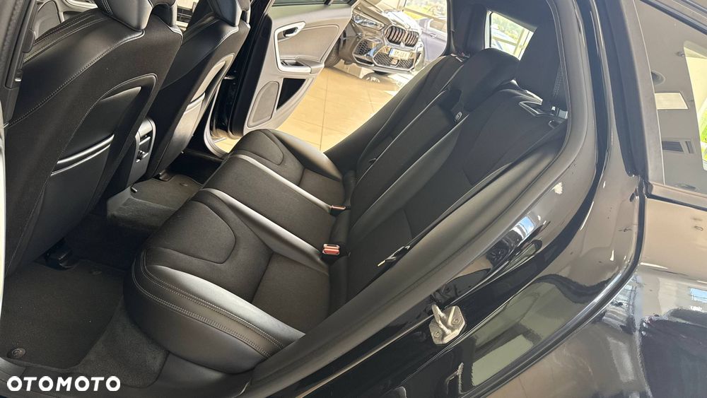 Volvo V60 - 29