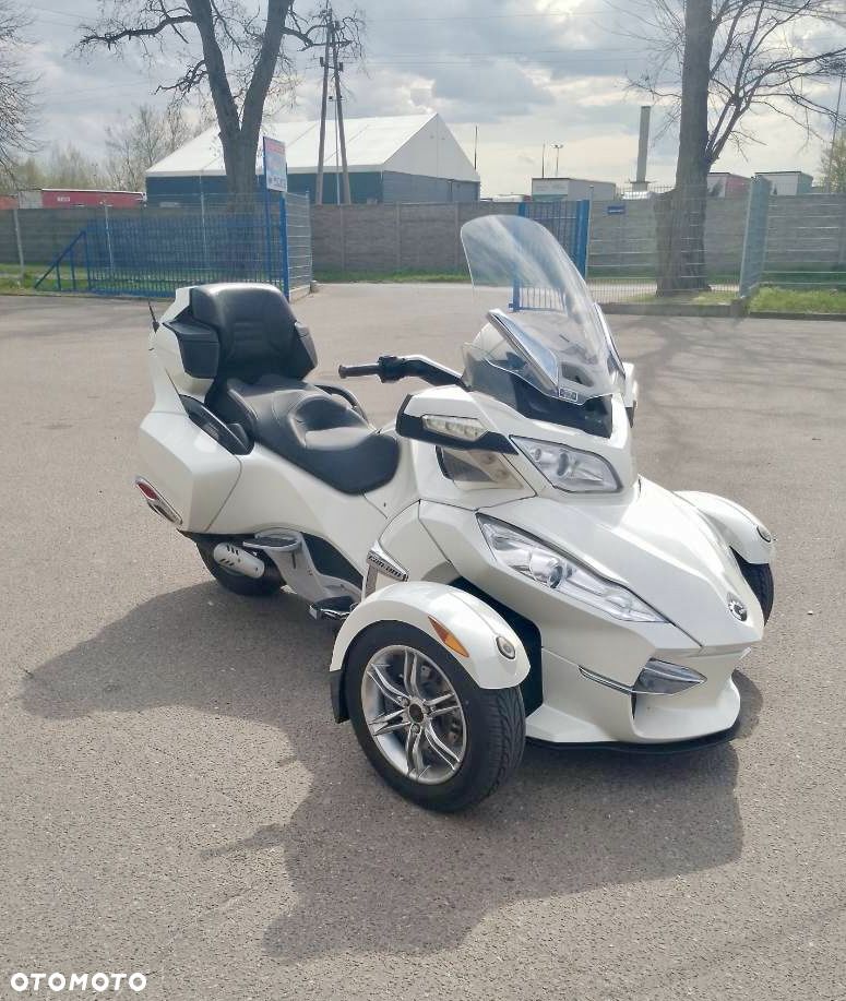 Can-Am Spyder - 8