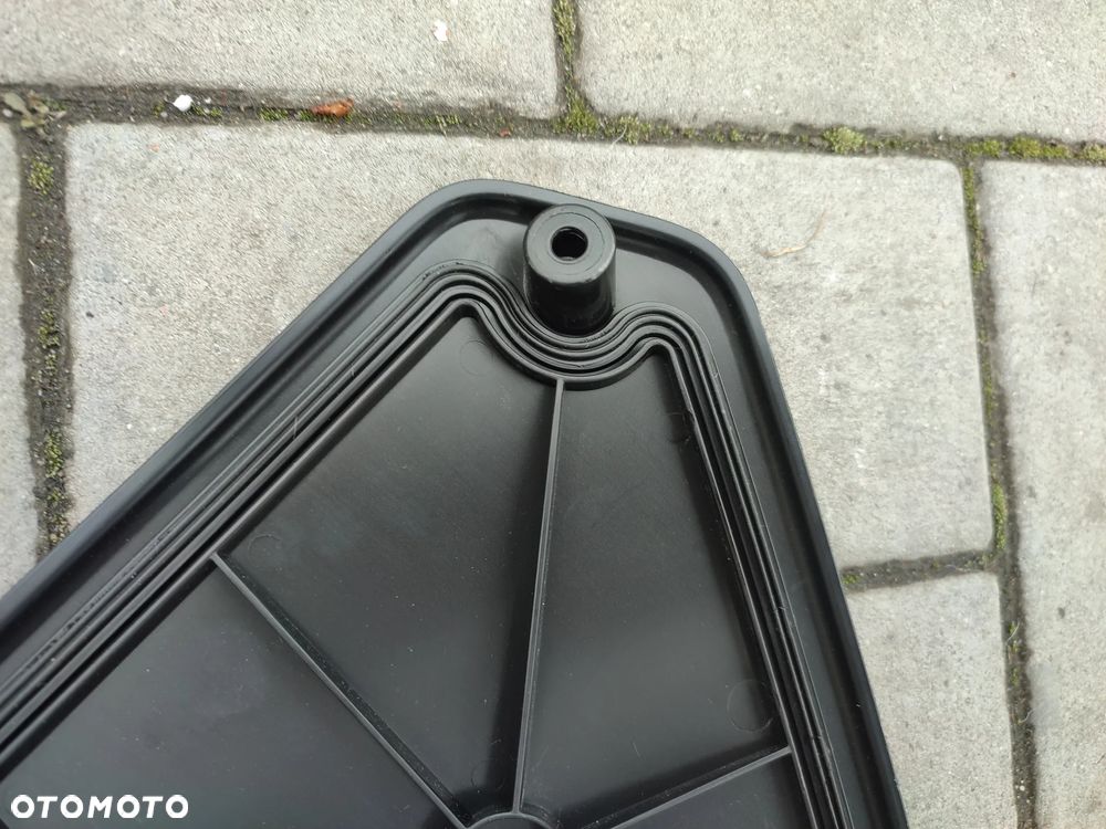 Osłona, klapka Airboxa KTM 690 Duke - 8