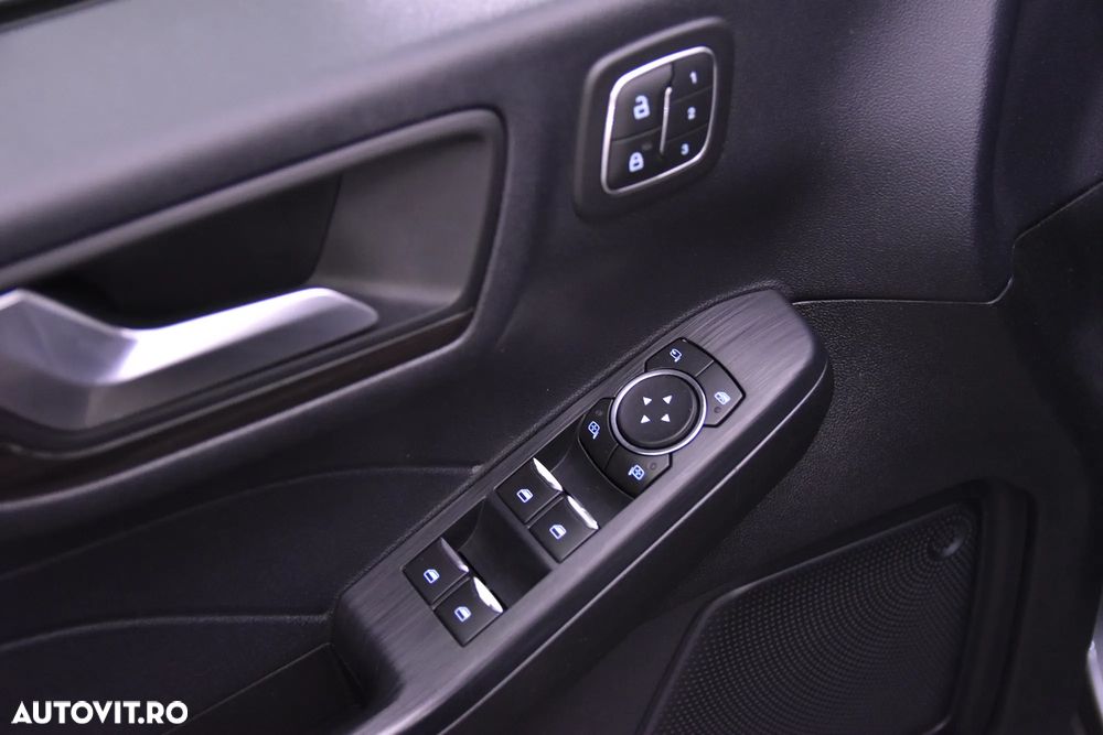 Ford Kuga - 14