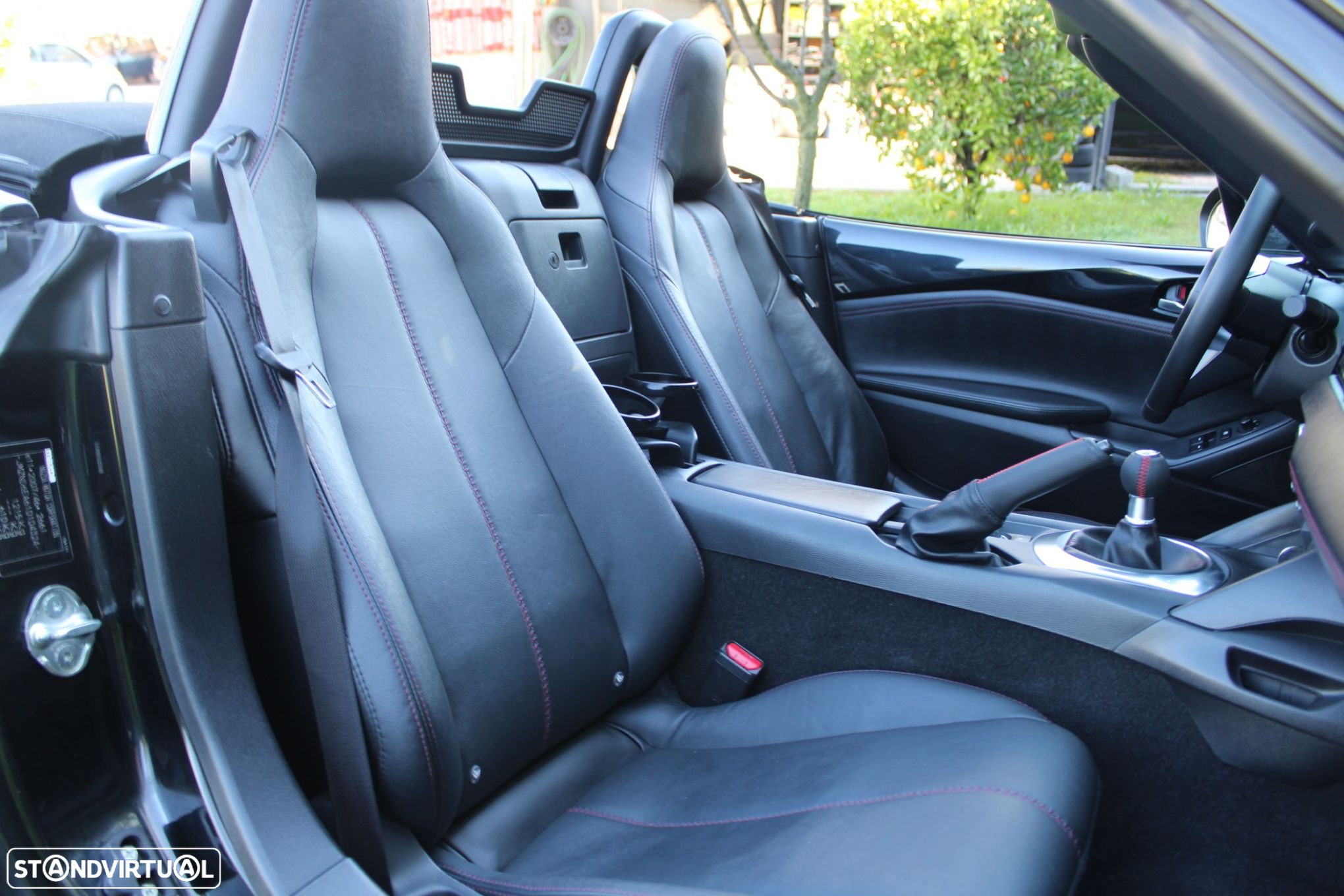 Mazda MX-5 SKYACTIV-G 131 SAKURA - 41
