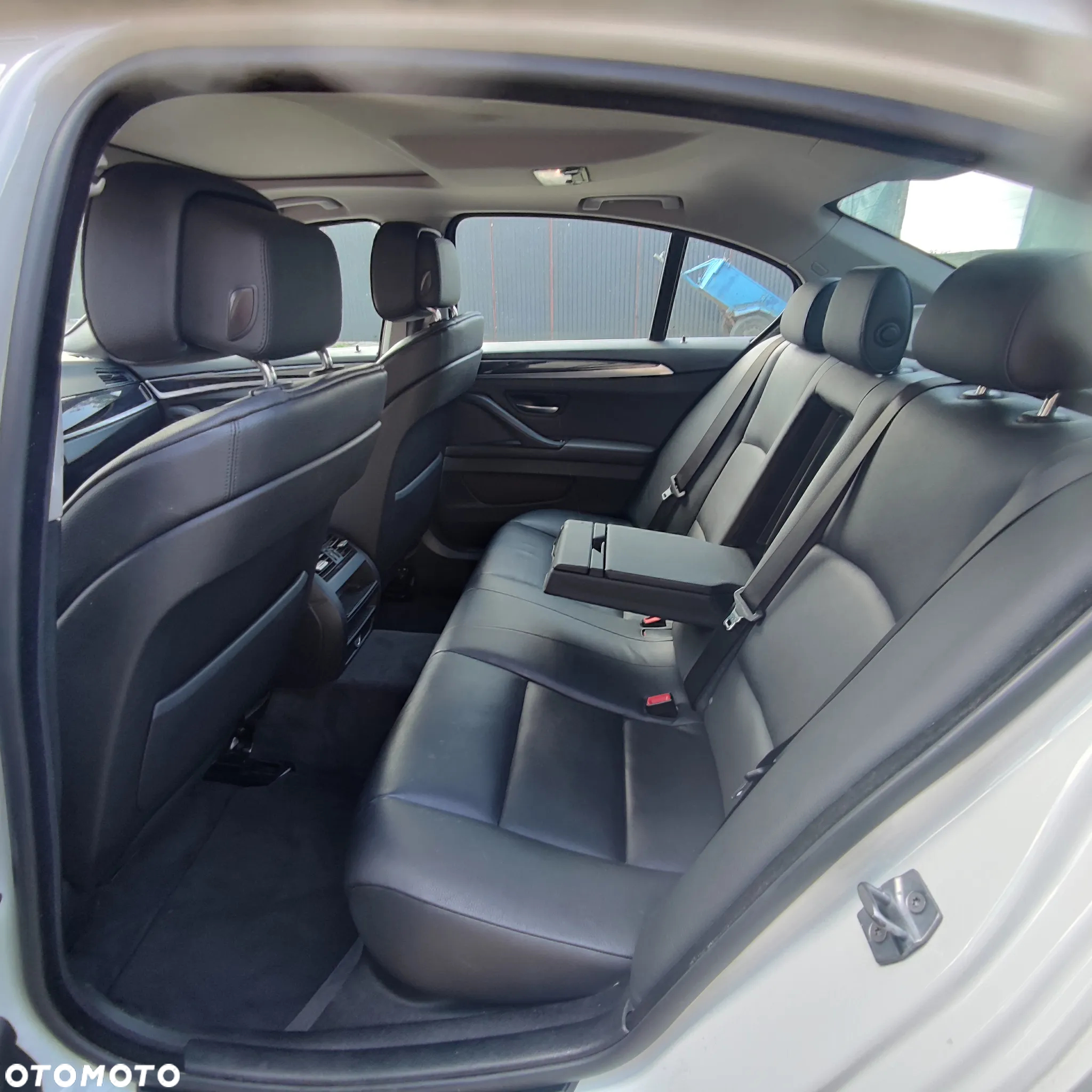 BMW Seria 5 520i GPF Luxury Line sport - 34