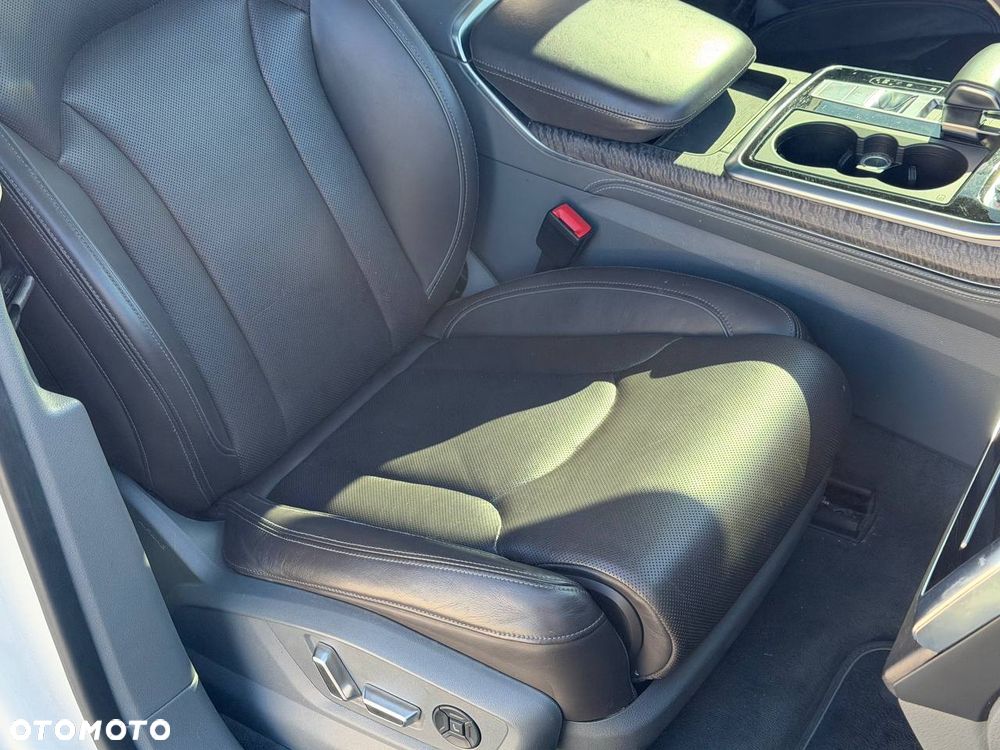 Audi Q8 55 TFSI mHEV Quattro Tiptronic - 17