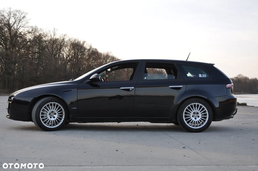 Alfa Romeo 159 Sportwagon 2.4JTDM Q4 Distinctive - 10