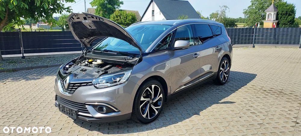 Renault Scenic - 11