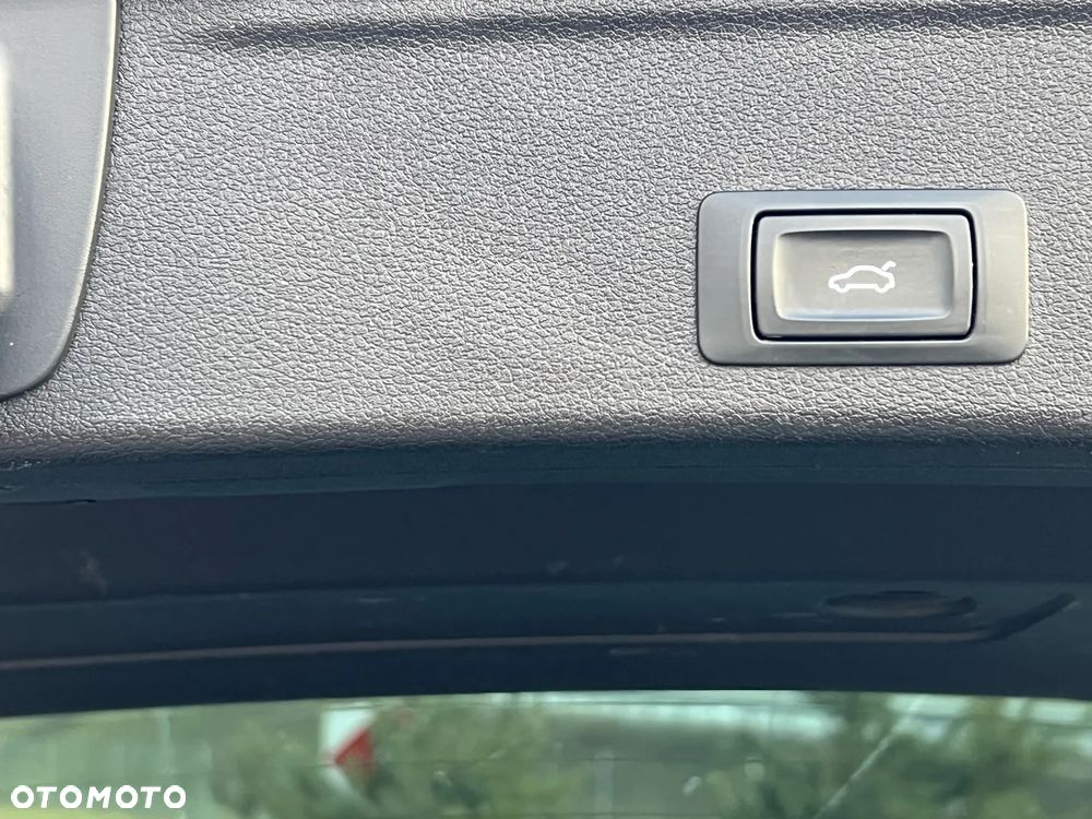 Audi A4 Avant 35 TDI Sport S tronic - 23