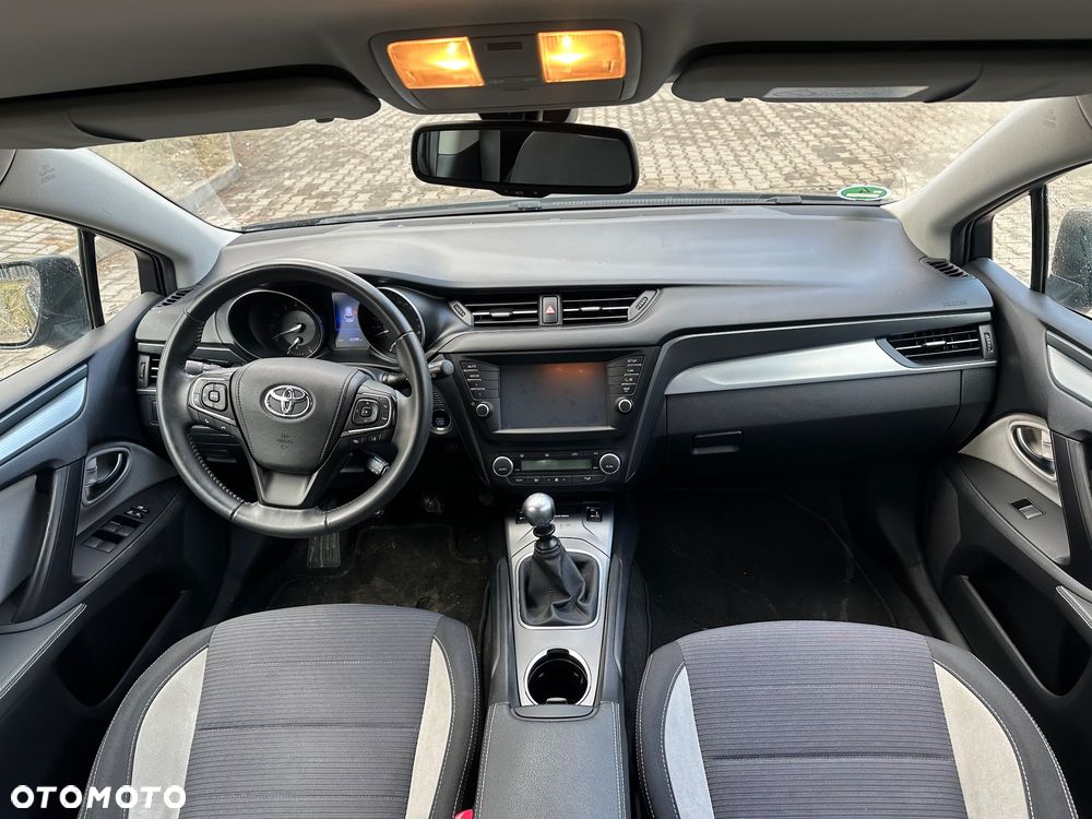 Toyota Avensis Touring Sports 1.8 Edition S+ - 7