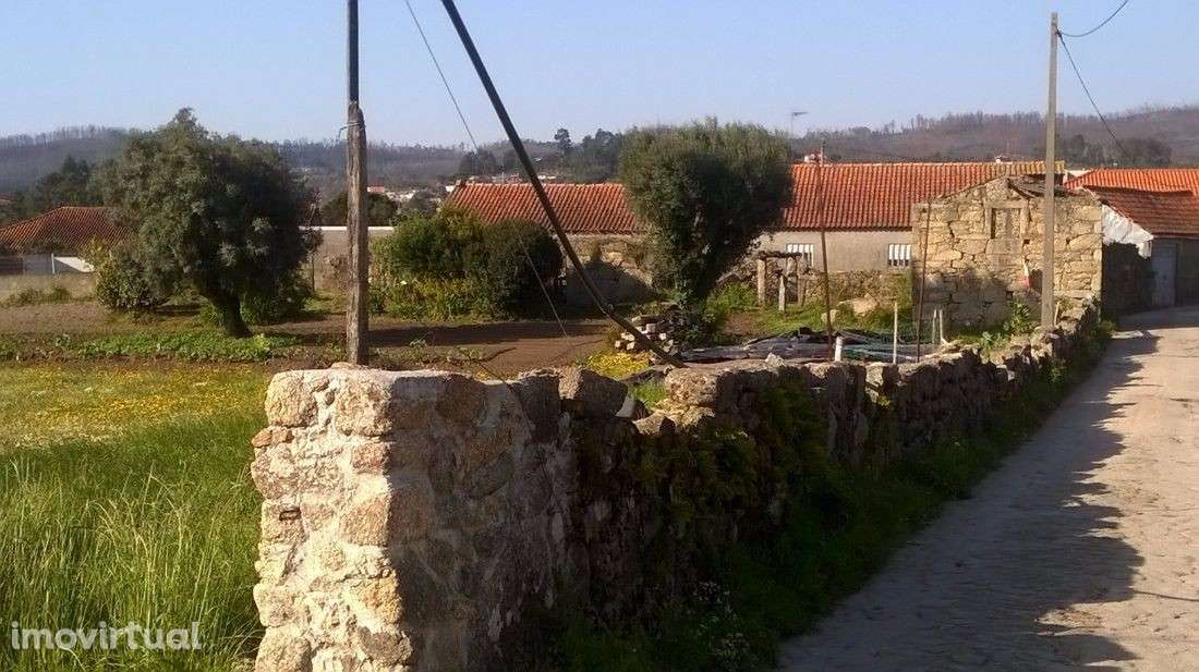 Terreno em Vila Cova - Grande imagem: 2/2