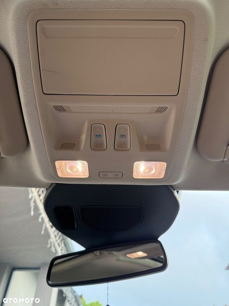 Ford Kuga 2.0 EcoBoost AWD ST-Line ASS - 21