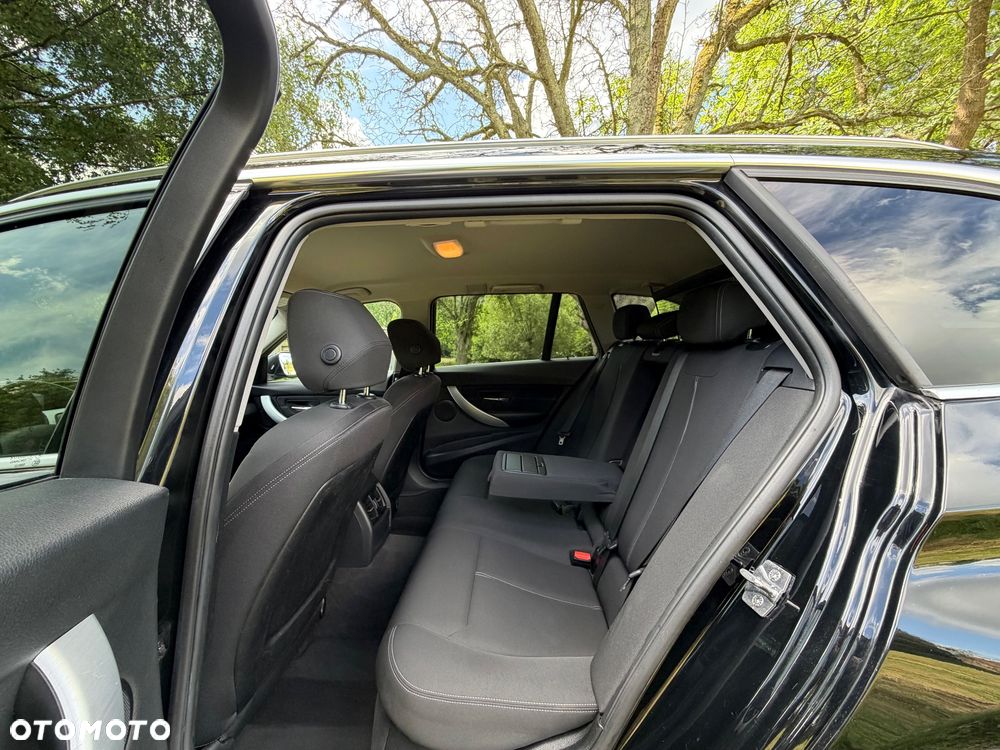 BMW Seria 3 316i Modern Line - 20