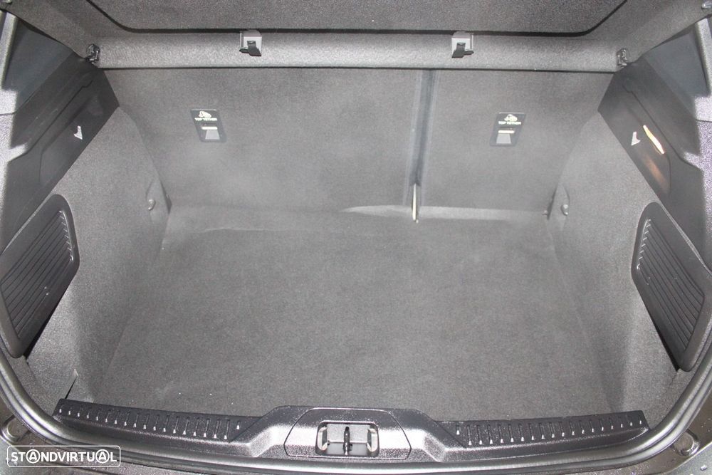 Ford Focus 1.0 EcoBoost ST-Line - 31
