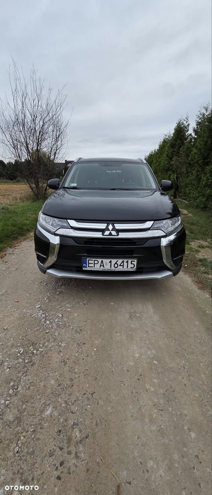Mitsubishi Outlander 2017 photo 4