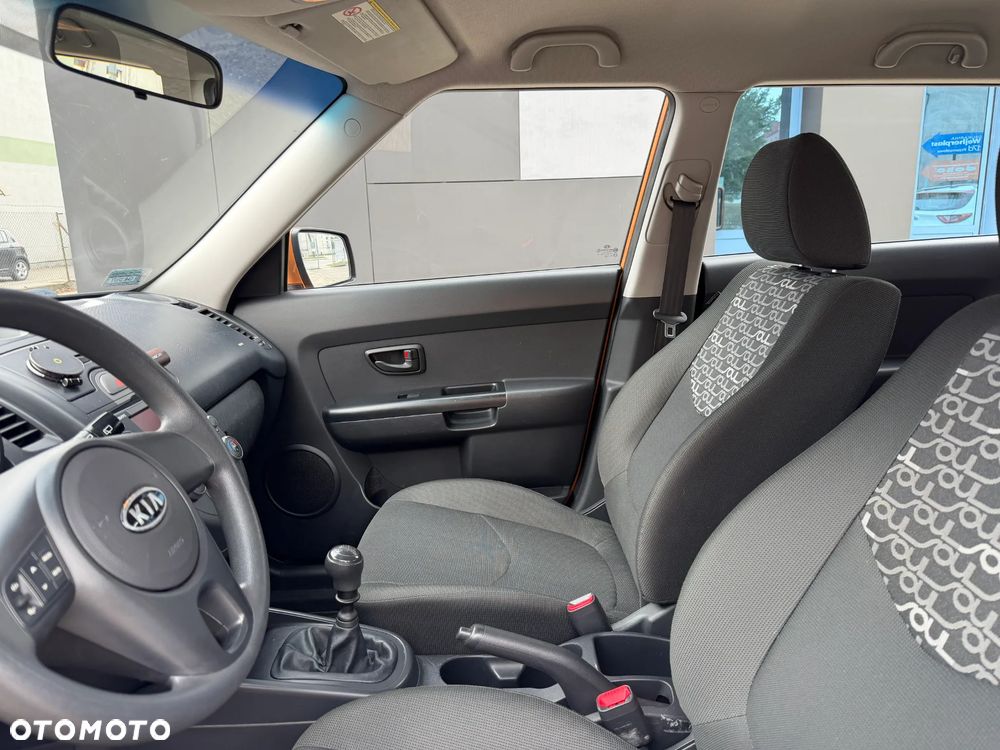 Kia Soul 1.6 M - 10