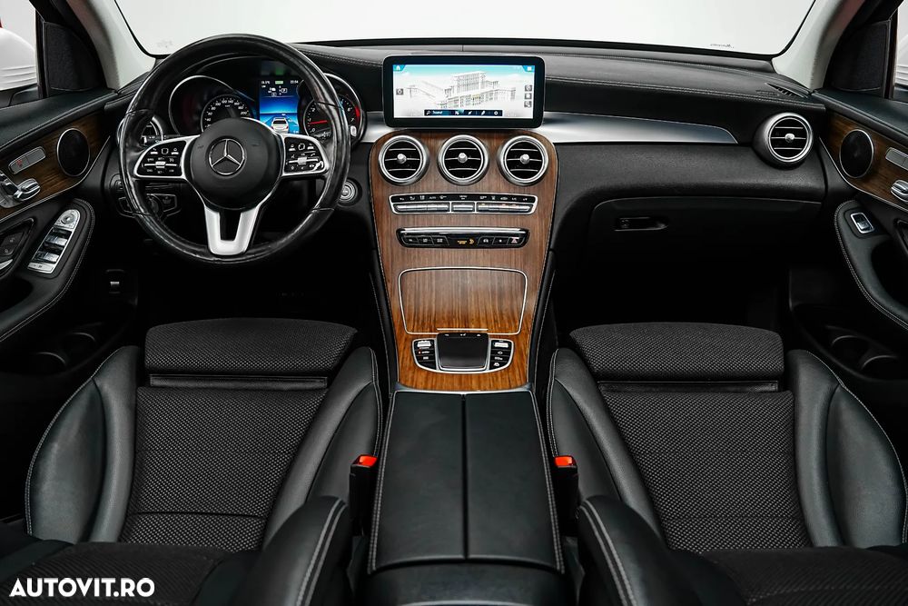 Mercedes-Benz GLC 300 e 4Matic 9G-TRONIC - 13