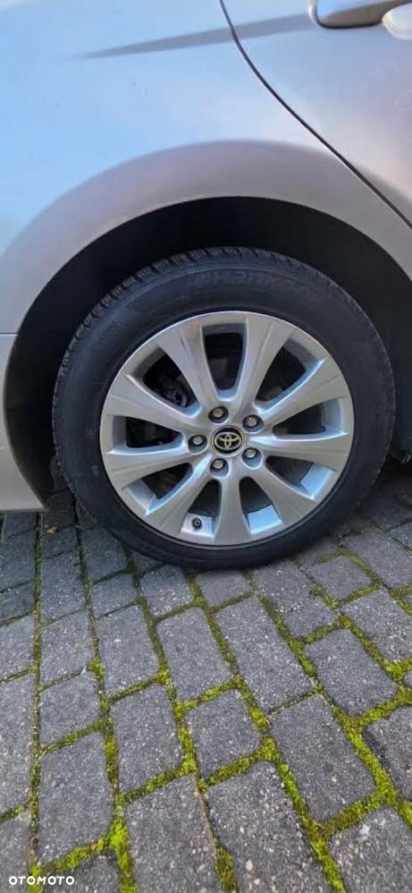 Toyota Camry - 16