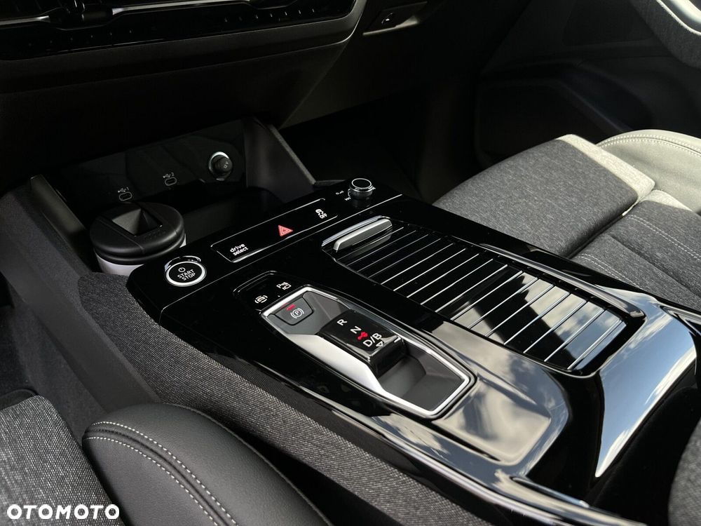 Audi Q6 e-tron - 29