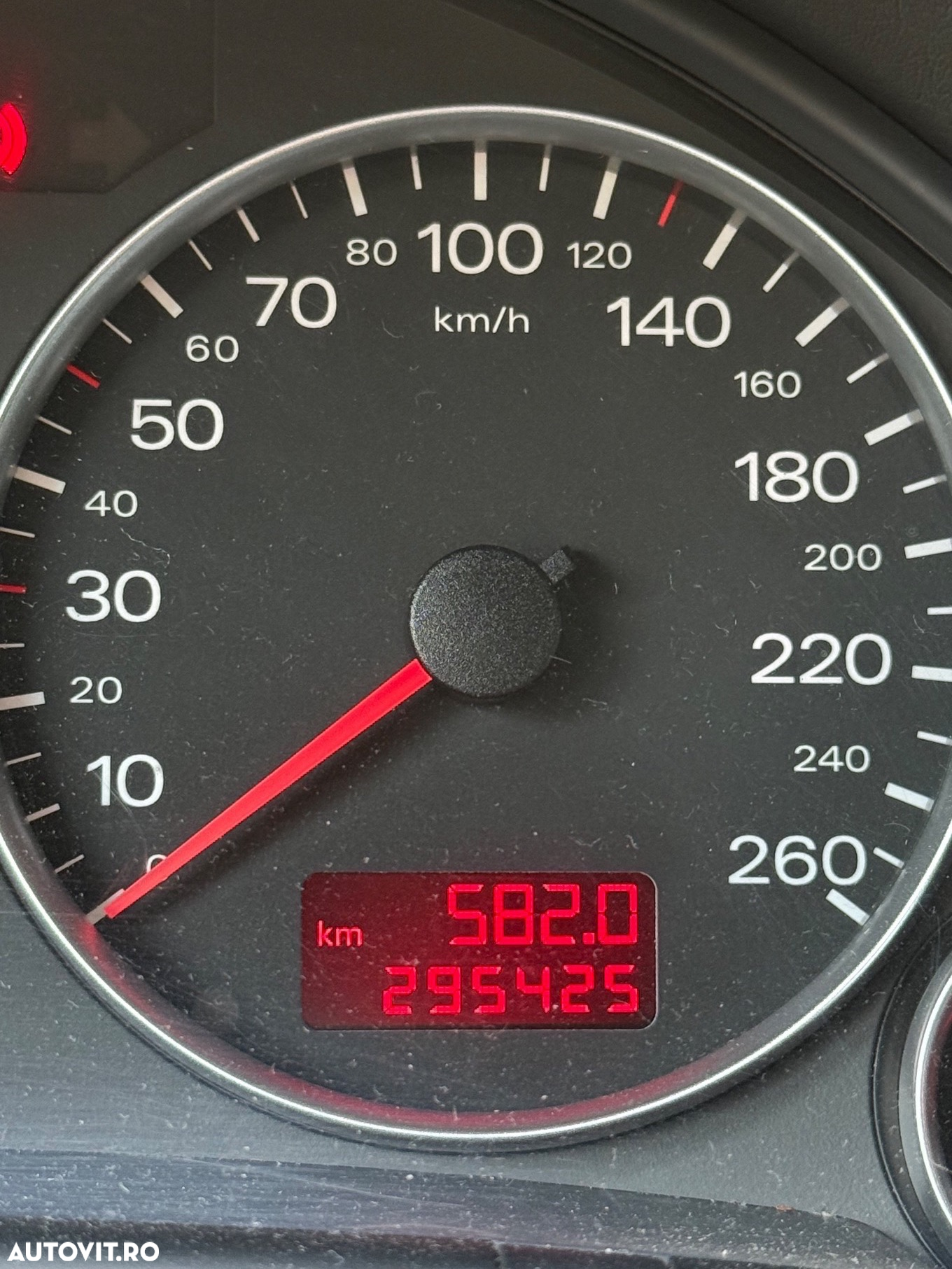 Audi A4 1.8 T Avant quattro - 9