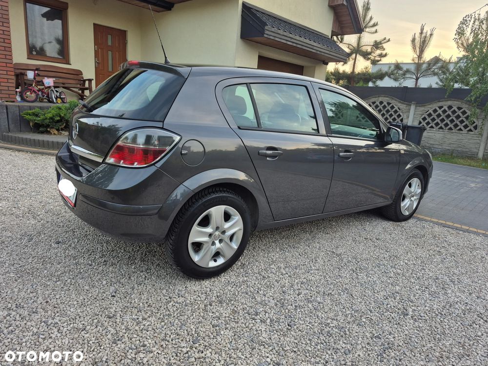 Opel Astra 1.6 - 11