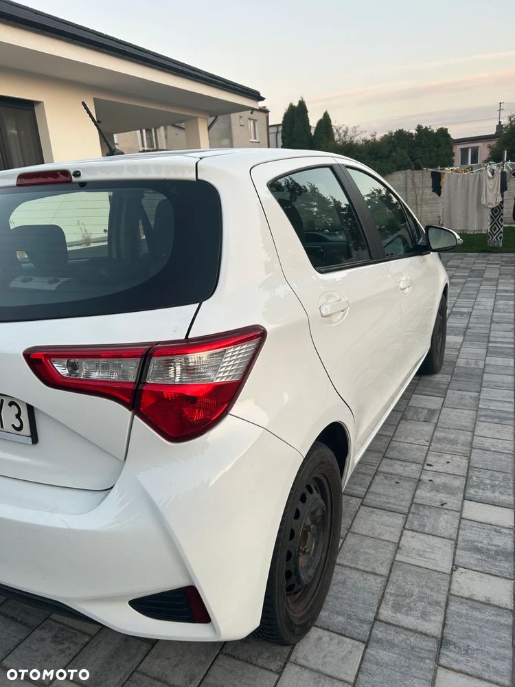 Toyota Yaris 1.5 Premium - 6