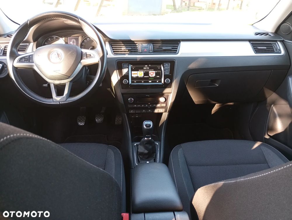 Skoda RAPID 1.2 TSI (Green tec) Ambition - 11