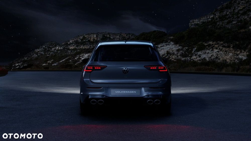Volkswagen Golf - 9