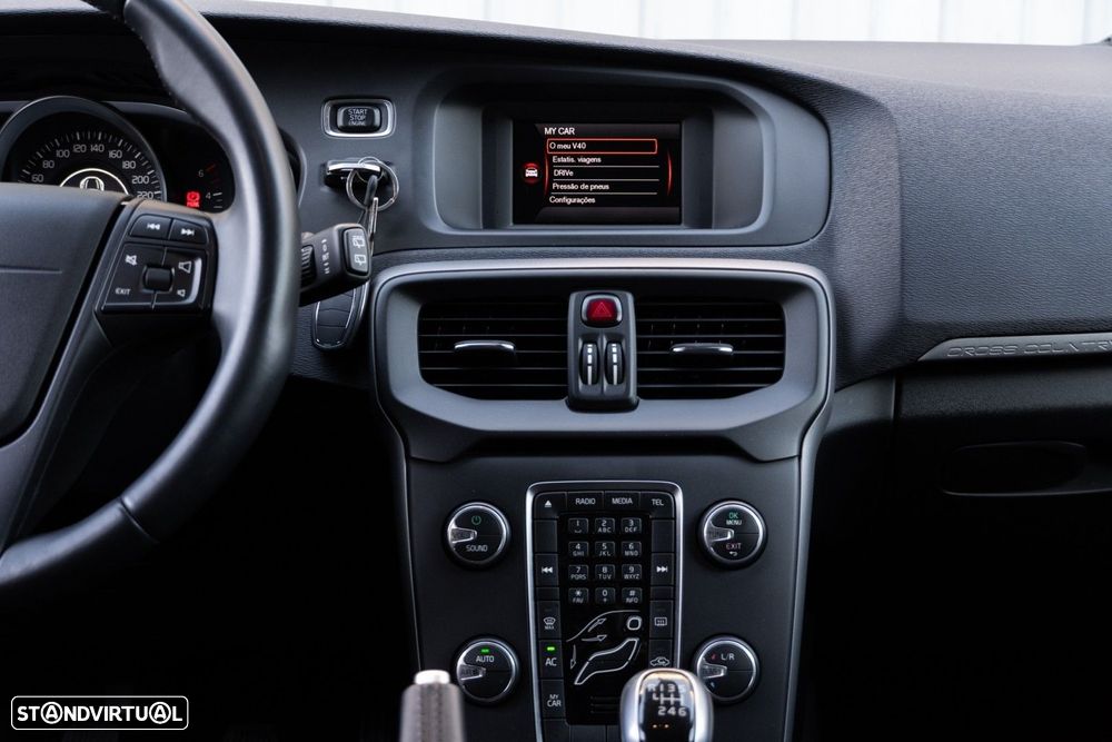 Volvo V40 Cross Country 1.6 D2 Kinetic - 18