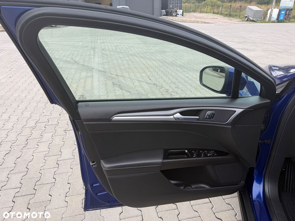 Ford Mondeo 2.0 TDCi Titanium - 24