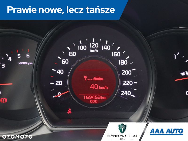Kia Ceed - 12