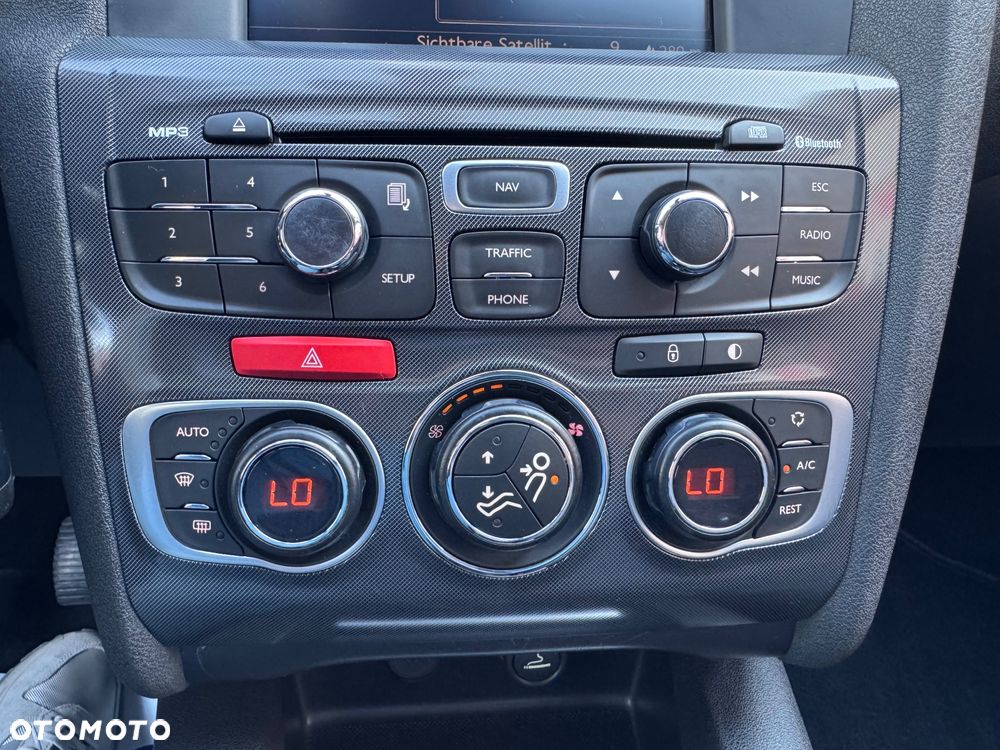 Citroën C4 VTi 120 Exclusive - 29