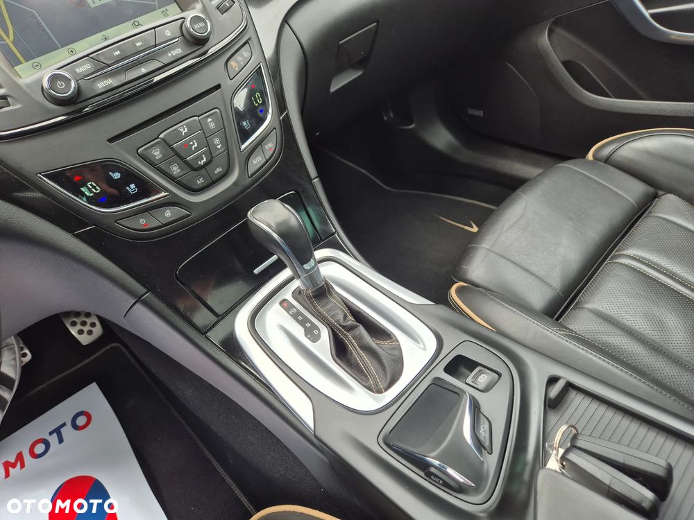 Opel Insignia 2.0 BiTurbo CDTI 4x4 Sport - 38