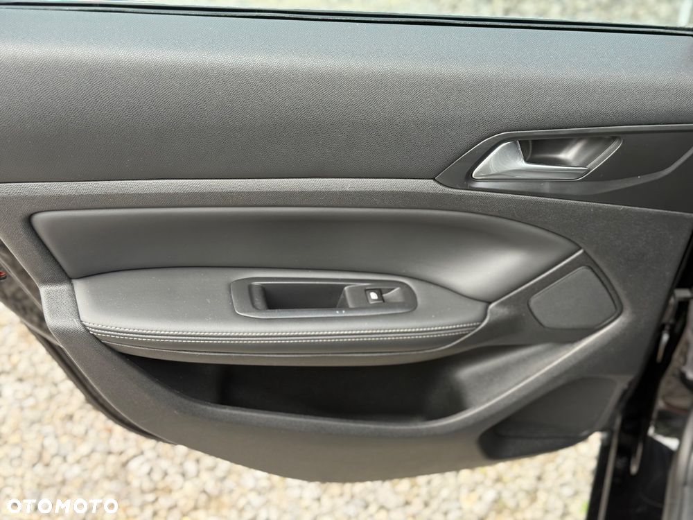 Peugeot 308 BlueHDi 150 Stop & Start Business-Line - 36